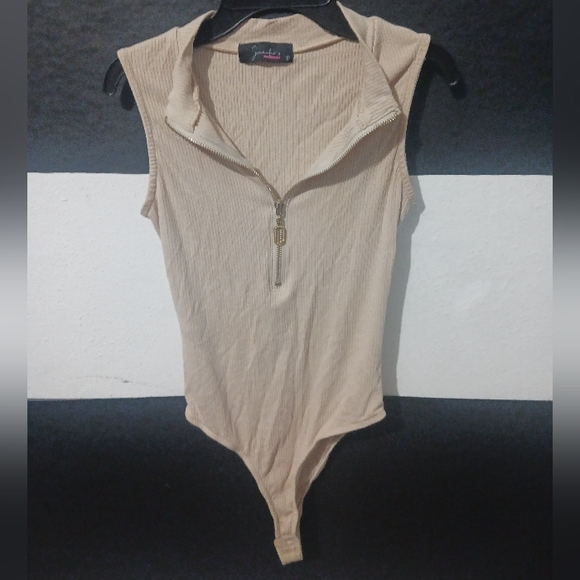 Women zip gold beige stretchable sleveless  top bodysuit - Picture 2 of 9